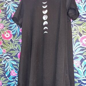 Black Moon Phase Graphic T-Shirt dress